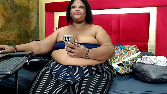 Exoticbigmandy online show from June 12, 2026, 9:45 pm