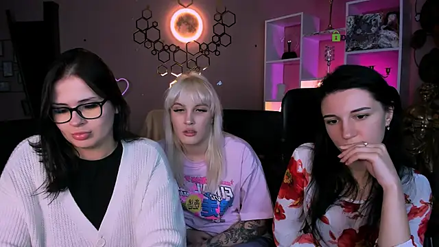 Snapshot of jeren_smile chatting on November 19, 2025, 8:31 pm jeren smile online show from November 19, 2025, 8:31 pm