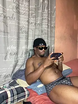 naughty thick online show from March 25, 2026, 10:41 pm