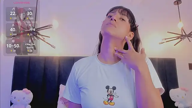 niia7 online show from September 12, 2025, 7:35 pm