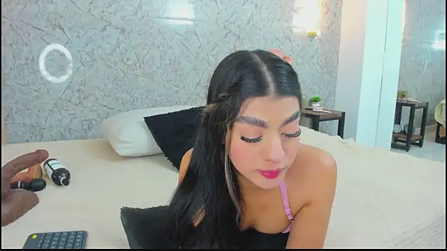 Antonella west online show from June 11, 2026, 3:47 am
