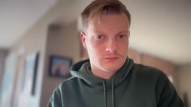 lustylyndon online show from November 26, 2025, 6:08 pm