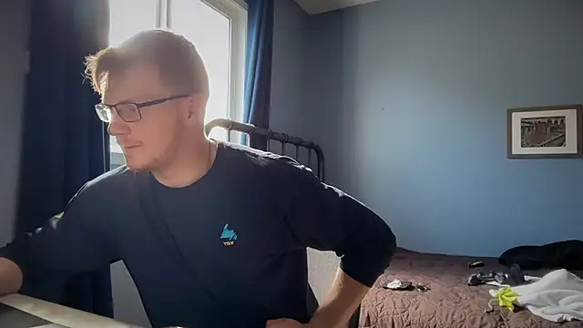 lustylyndon online show from May 30, 2026, 4:45 pm