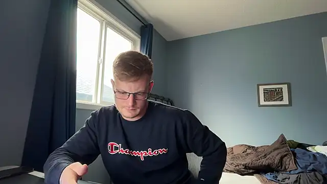 lustylyndon online show from May 14, 2026, 2:19 am