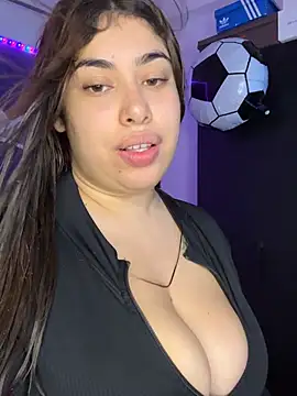 jazminslut online show from July 19, 2026, 12:19 am