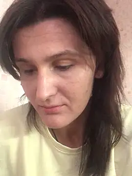 NikaSwan2831 online show from September 9, 2025, 6:34 am