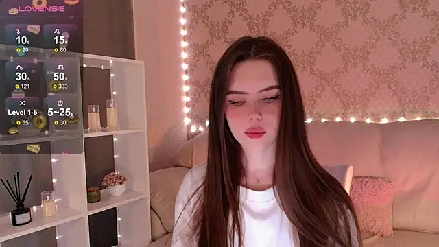 Snapshot of HolyMiax chatting on July 9, 2026, 3:18 am HolyMiax online show from July 9, 2026, 3:18 am