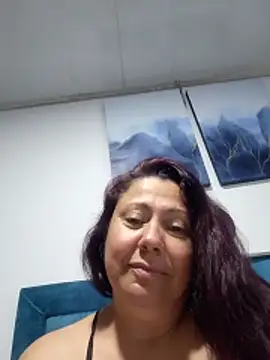 EmmaJhomson online show from June 20, 2026, 11:15 am