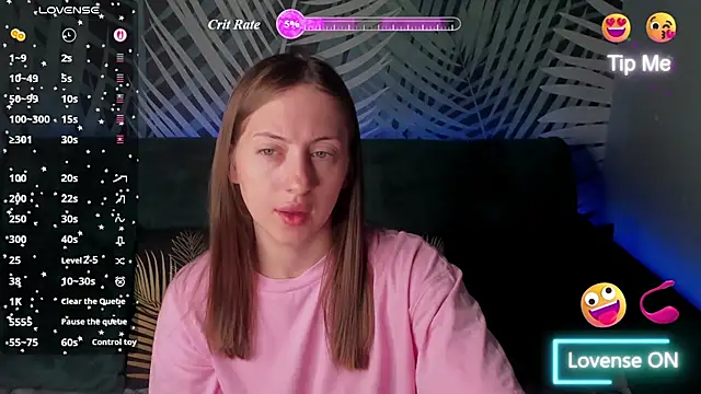 ChristyCrayme online show from July 4, 2026, 9:52 pm