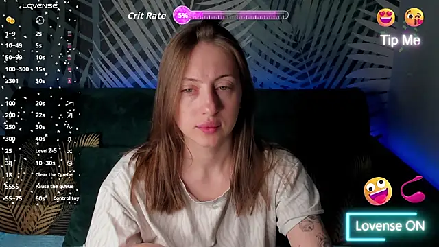 ChristyCrayme online show from May 5, 2026, 10:02 pm