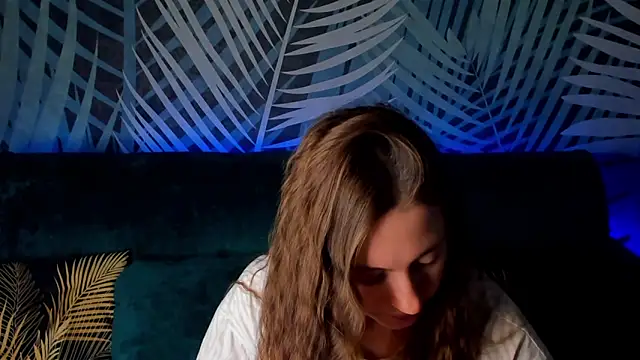 ChristyCrayme online show from February 4, 2026, 10:49 pm