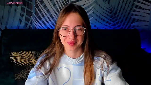 ChristyCrayme online show from October 4, 2025, 10:11 pm