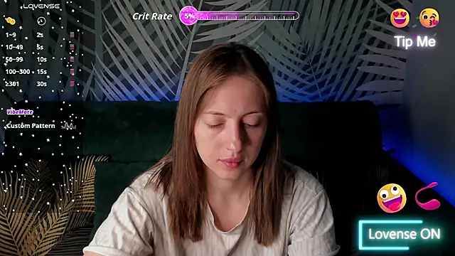 ChristyCrayme online show from May 6, 2026, 10:03 pm