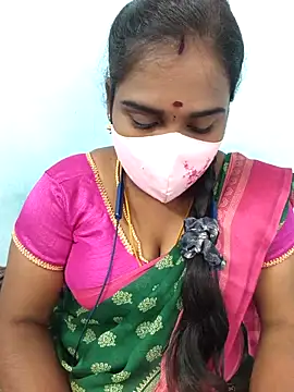 Snapshot of Tamil_riyalini12 chatting on April 17, 2026, 12:30 pm Tamil riyalini12 online show from April 17, 2026, 12:30 pm