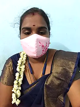 Snapshot of Tamil_riyalini12 chatting on April 18, 2026, 7:07 pm Tamil riyalini12 online show from April 18, 2026, 7:07 pm