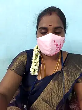 Snapshot of Tamil_riyalini12 chatting on April 18, 2026, 6:10 pm Tamil riyalini12 online show from April 18, 2026, 6:10 pm