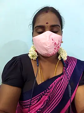 Snapshot of Tamil_riyalini12 chatting on April 3, 2026, 5:30 pm Tamil riyalini12 online show from April 3, 2026, 5:30 pm