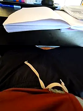 Snapshot of thedoctor977 chatting on March 3, 2026, 9:16 am thedoctor977 online show from March 3, 2026, 9:16 am