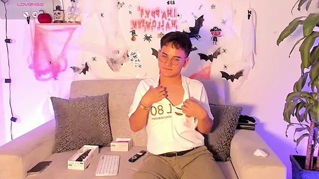 Young Ben online show from October 24, 2025, 1:04 am