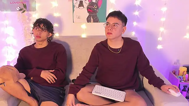 Snapshot of Young_Ben chatting on March 10, 2026, 12:03 am Young Ben online show from March 10, 2026, 12:03 am