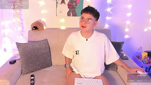 Snapshot of Young_Ben chatting on February 20, 2026, 9:39 pm Young Ben online show from February 20, 2026, 9:39 pm