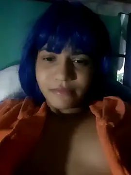 famousfox-69 online show from October 6, 2025, 4:24 am