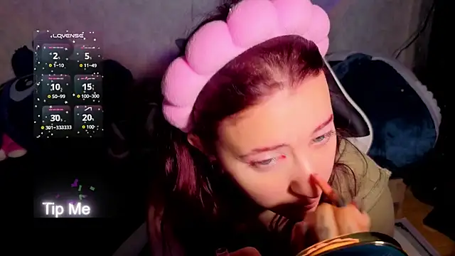 Snapshot of Mini_Lady1 chatting on February 21, 2026, 9:55 am Mini Lady1 online show from February 21, 2026, 9:55 am