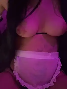 Snapshot of YourDevilGirl_ chatting on March 31, 2026, 8:49 am YourDevilGirl online show from March 31, 2026, 8:49 am