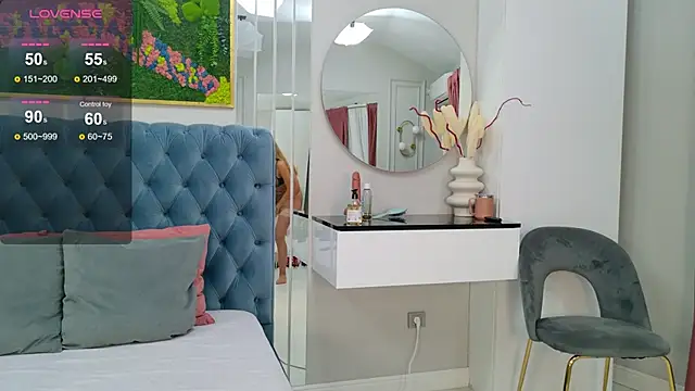 SiennaPierce online show from September 28, 2025, 3:57 am