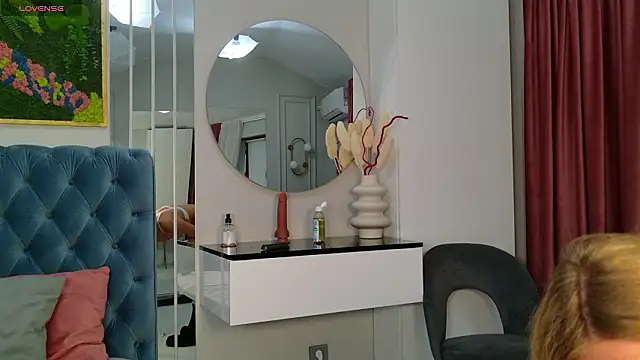 Snapshot of SiennaPierce chatting on February 16, 2026, 5:17 am SiennaPierce online show from February 16, 2026, 5:17 am