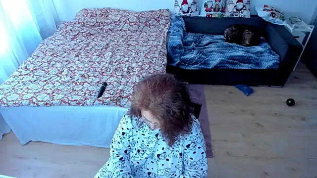 Squirt Kimm online show from December 19, 2025, 10:06 am