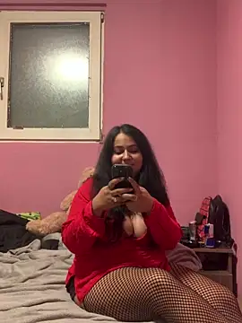 Melissa10 online show from November 13, 2025, 6:12 pm