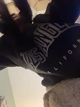 im-isabella online show from October 20, 2025, 9:04 pm