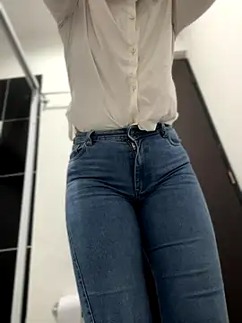 sara calderon online show from September 10, 2025, 1:21 pm