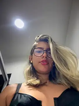 sara calderon online show from September 13, 2025, 1:22 pm