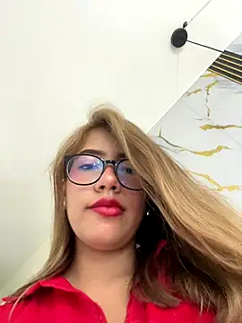 sara calderon online show from September 18, 2025, 1:25 pm