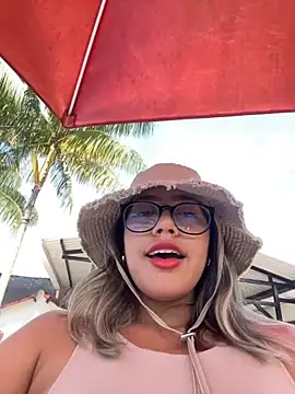 sara calderon online show from September 14, 2025, 3:01 pm