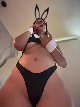 sara calderon online show from October 31, 2025, 1:30 pm