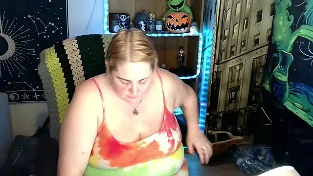 Kinky Witch online show from May 1, 2026, 4:56 pm