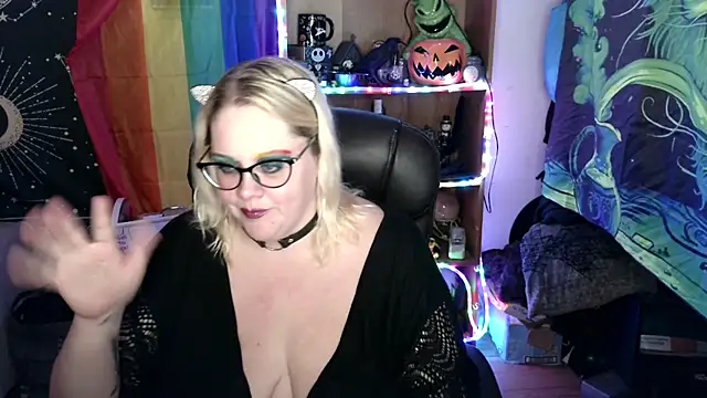 Kinky Witch online show from June 14, 2026, 10:11 pm