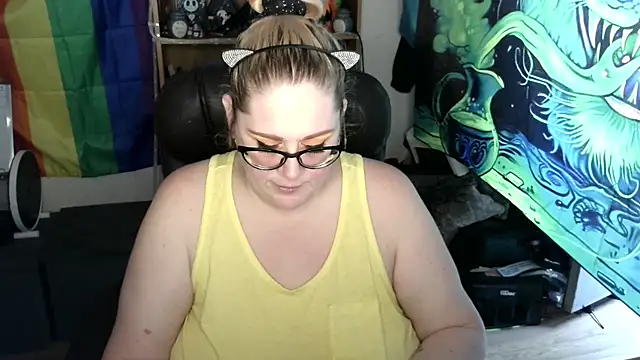 Snapshot of Kinky_Witch chatting on July 10, 2026, 3:56 pm Kinky Witch online show from July 10, 2026, 3:56 pm