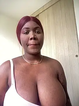 Alexia 24 online show from August 2, 2026, 7:00 pm