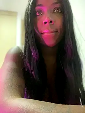 Alexia 24 online show from December 5, 2025, 3:49 am