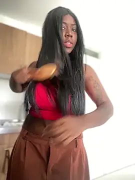 Alexia 24 online show from November 6, 2025, 6:34 pm