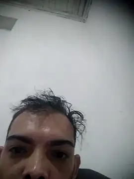 Snapshot of GuilhermeYuree chatting on September 13, 2025, 9:20 am GuilhermeYuree online show from September 13, 2025, 9:20 am