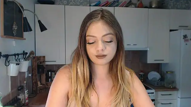 BuffyxLUST online show from May 6, 2026, 4:22 pm