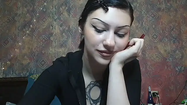 Susie su online show from December 4, 2025, 8:57 am