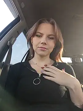 Snapshot of YOURLIKAA chatting on December 2, 2025, 4:14 am YOURLIKAA online show from December 2, 2025, 4:14 am