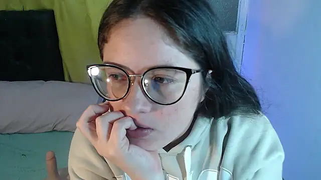 KrystalAdams online show from January 15, 2026, 1:47 pm