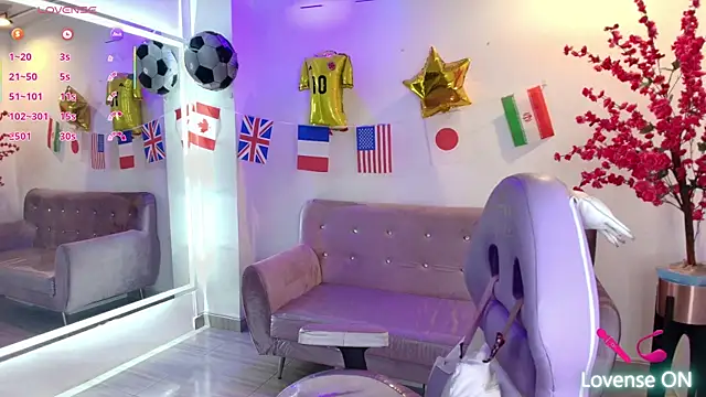 Antonella wild online show from June 21, 2026, 4:07 am